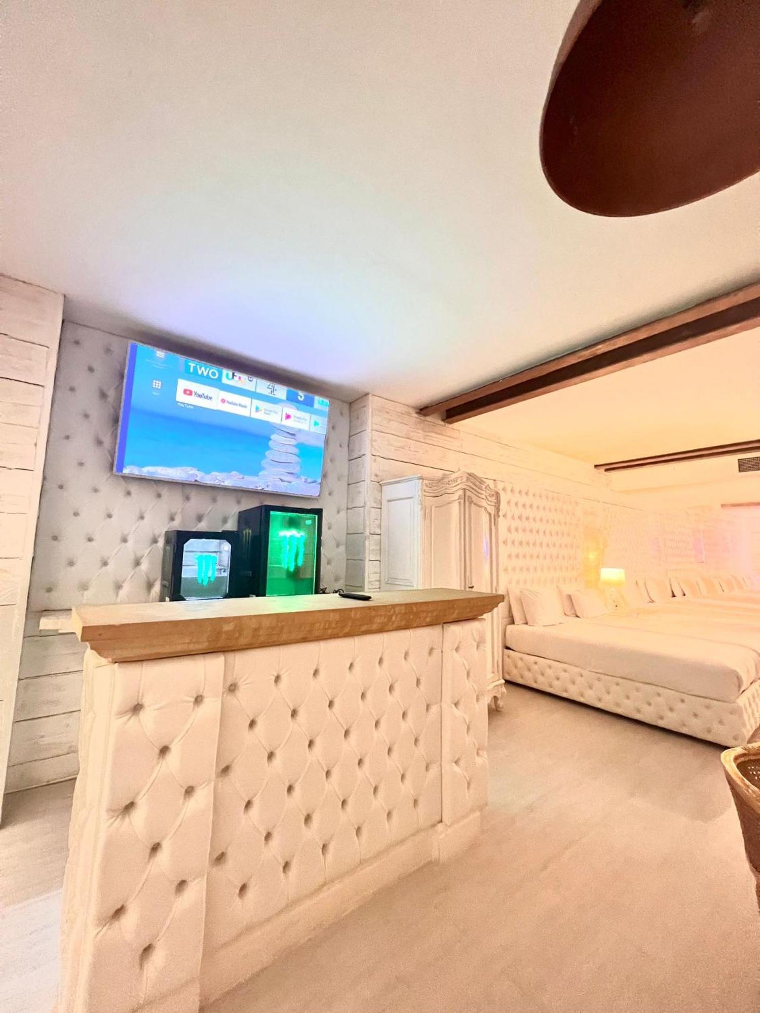 The Dixie Dean 4* Liverpool
